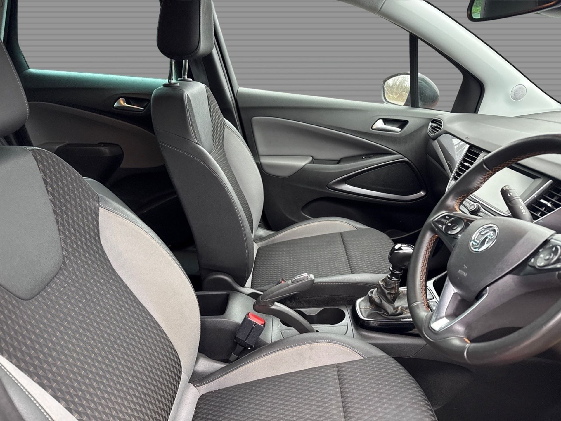 Vauxhall Crossland X Elite 1.2 T - Auto s/s - Parking Sensors - Bluetooth - Ulez Compliant - DAB - Image 10 of 23