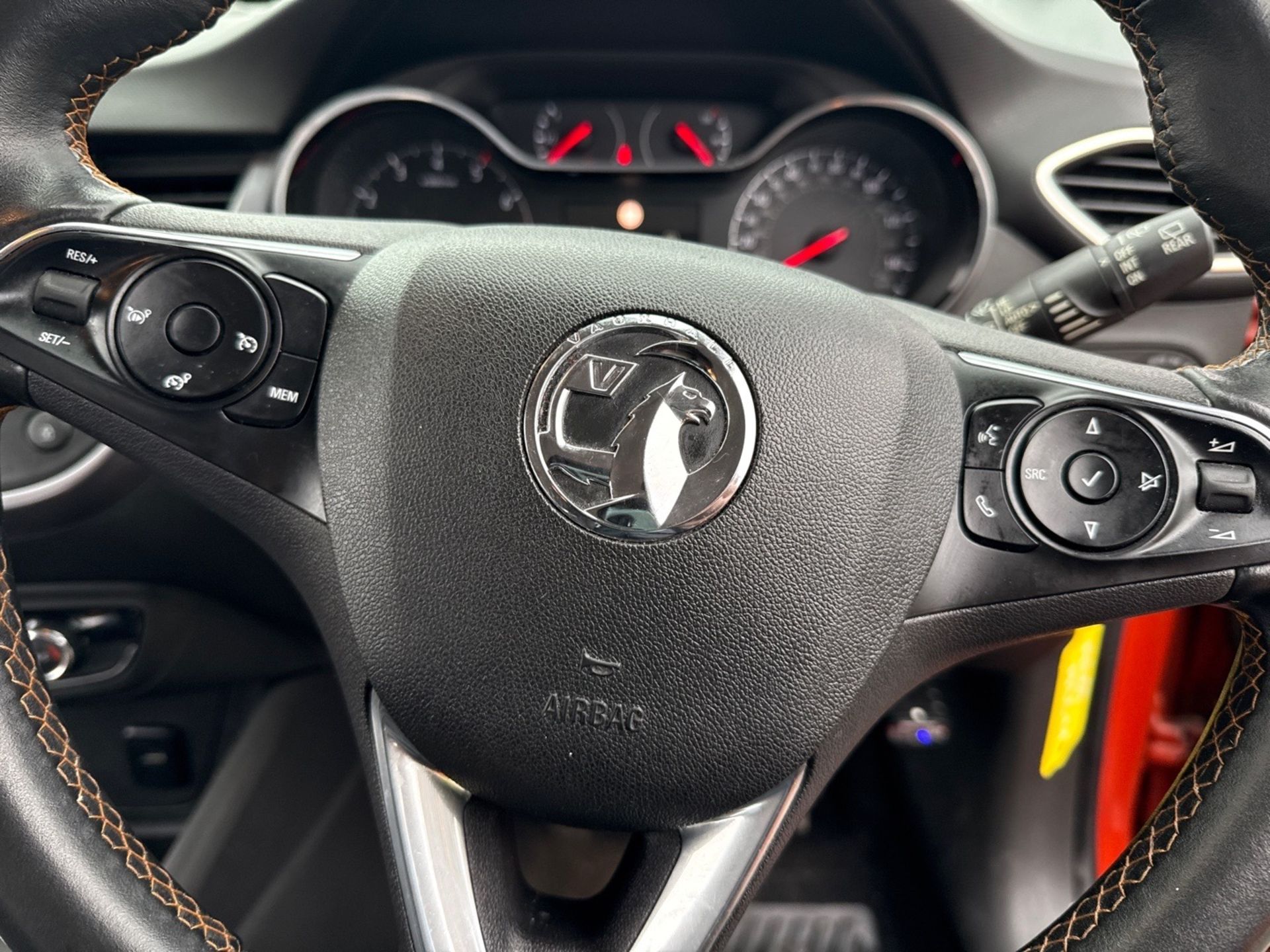 Vauxhall Crossland X Elite 1.2 T - Auto s/s - Parking Sensors - Bluetooth - Ulez Compliant - DAB - Image 20 of 23