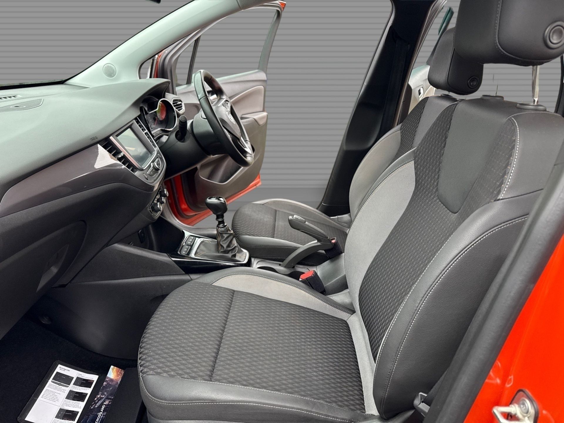 Vauxhall Crossland X Elite 1.2 T - Auto s/s - Parking Sensors - Bluetooth - Ulez Compliant - DAB - Image 13 of 23