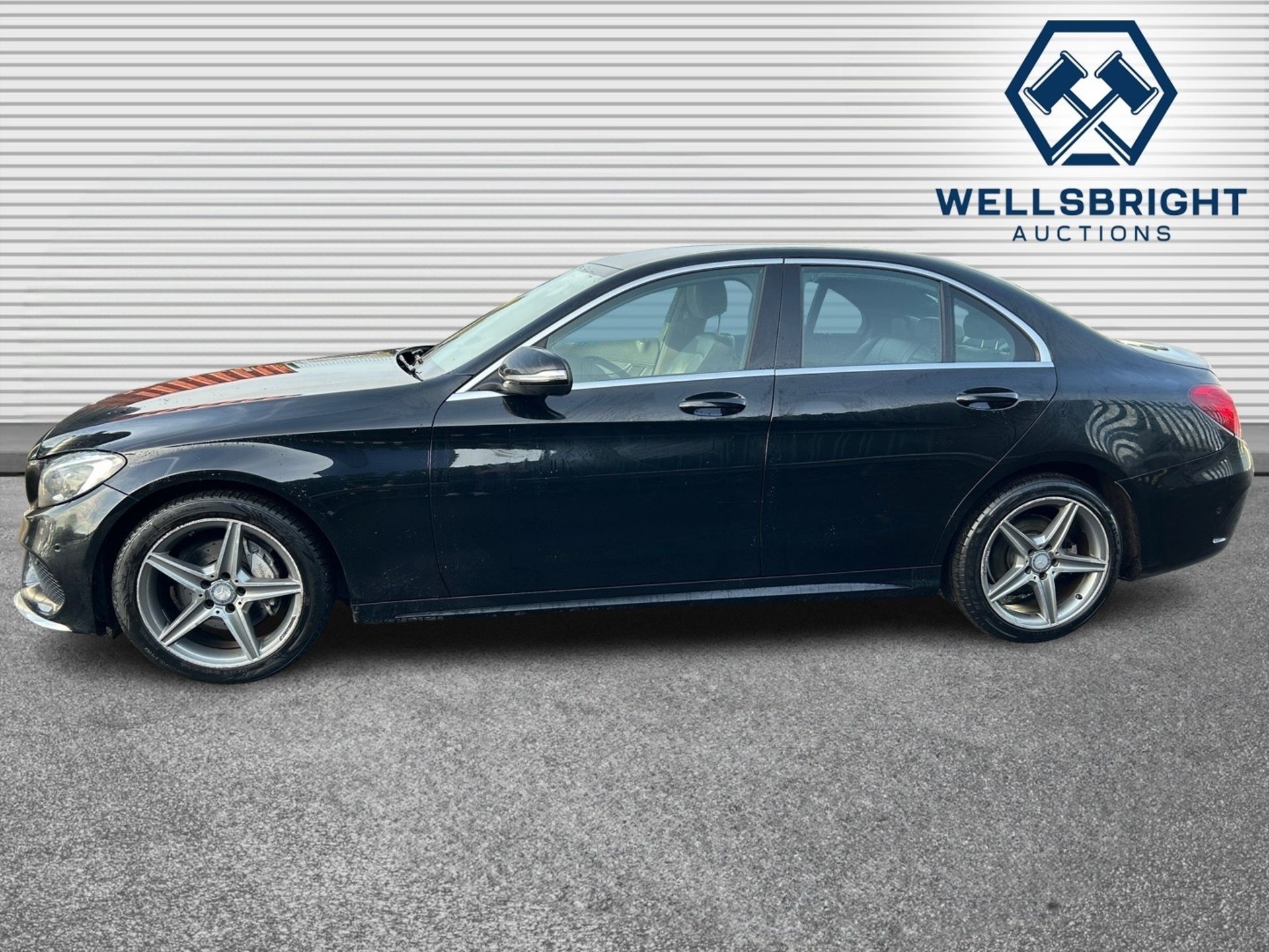 (ON SALE) 2015 Model Mercedes-Bens C220 *AMG* Line Saloon 2.1 - Automatic - Navigation - Bluetooth - Image 2 of 21