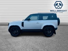 2021 Land Rover Defender 90 D250 AWD HSE - Pan Roof - Navigation - Heated Seats - Automatic