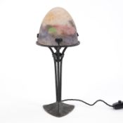 Französische Tischlampe. Lampe: Le Fer Forgé, Schirm: Muller Frères, Luneville.