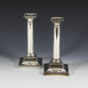 Paar englische Kerzenleuchter. Mappin & Webb, Sheffield.