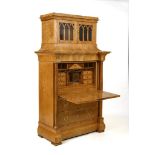 Biedermeier-Vitrinenaufsatzsekretär.