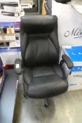 +VAT La-Z-Boy black leatherette office armchair on 5 star base