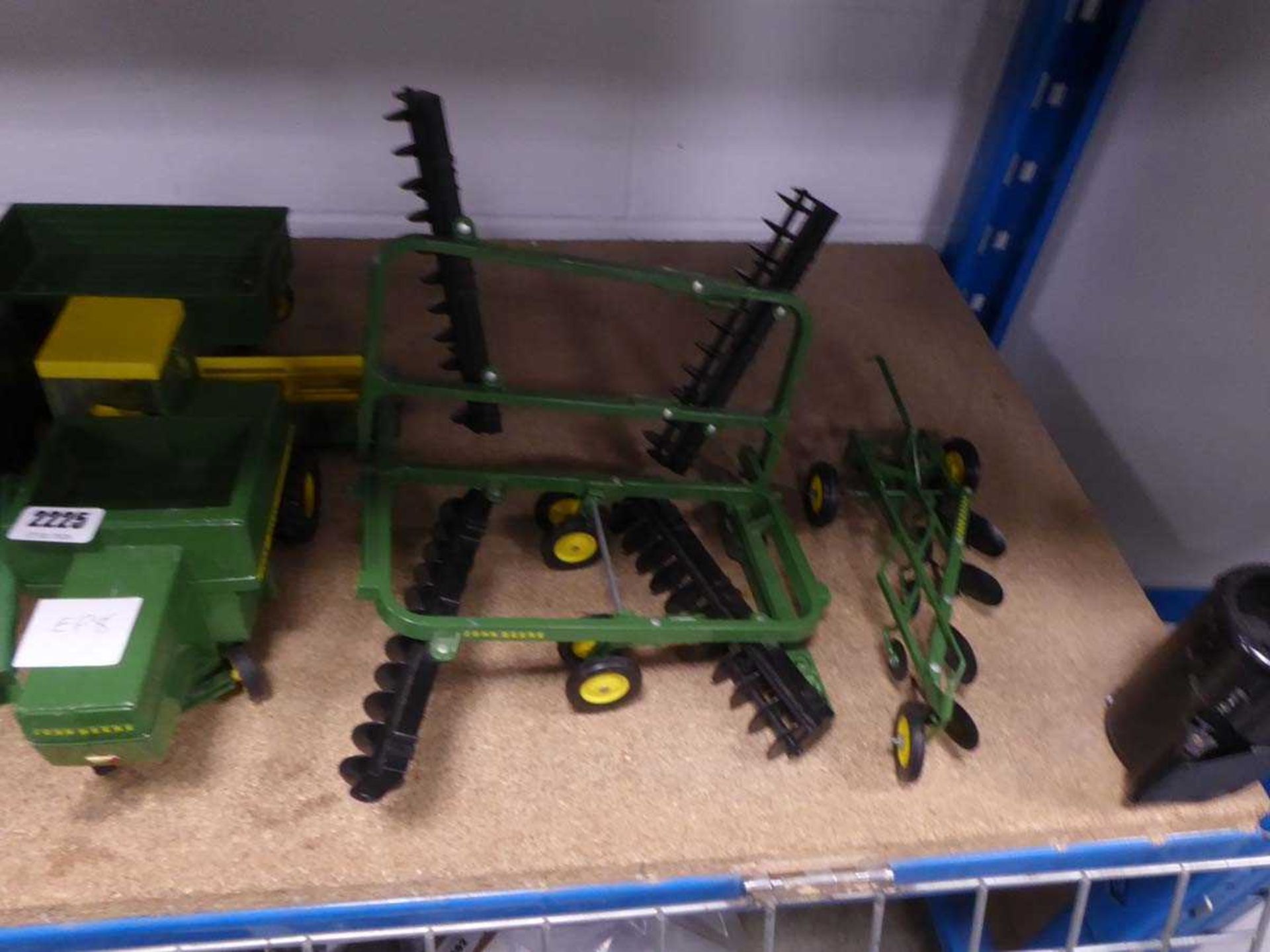 John Deere diecast model tractors and farm vehicles, plus accessories - Image 2 of 4