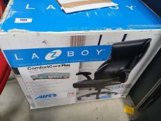 +VAT Boxed office chair