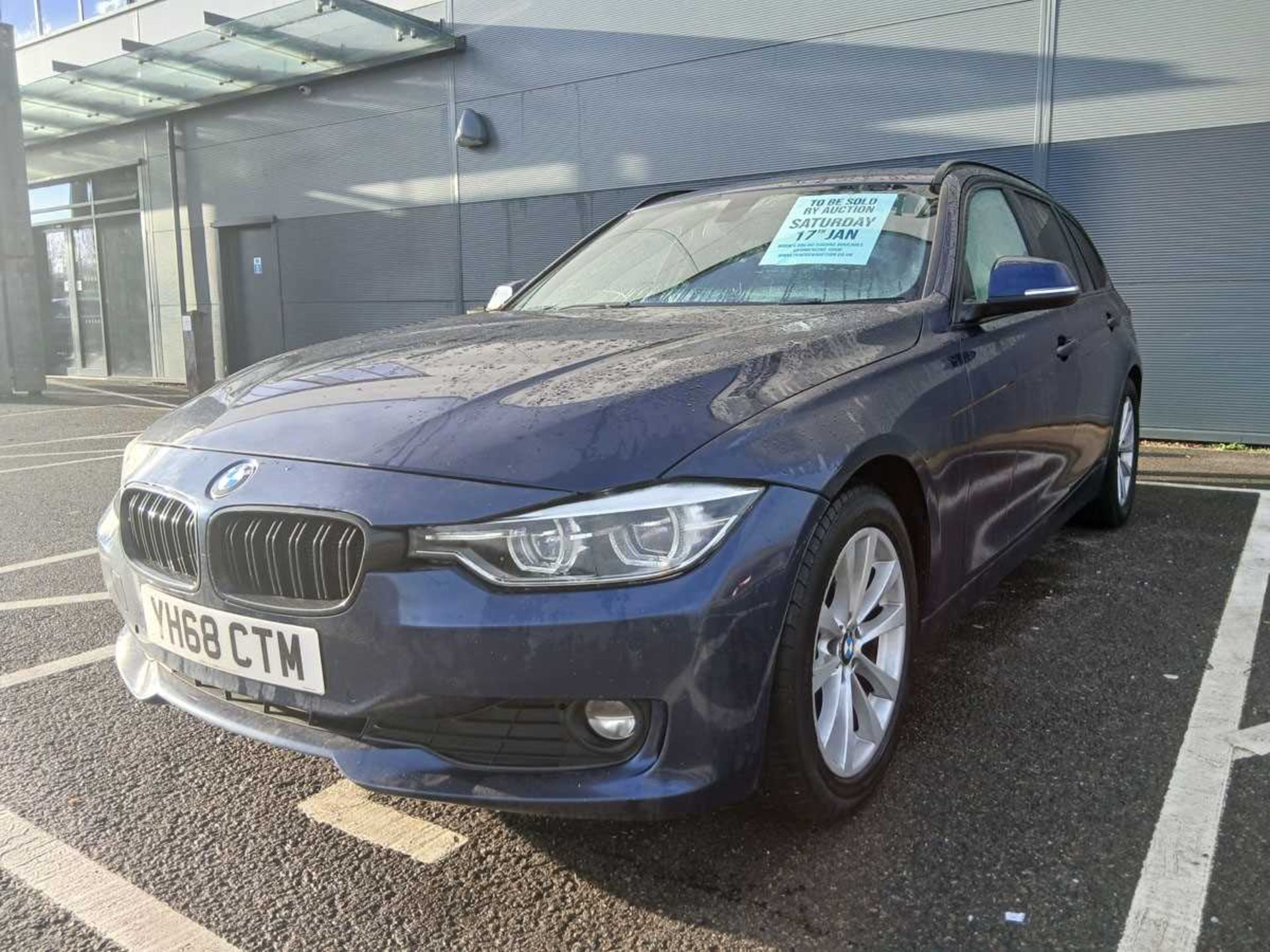 (YH68 CTM) 2019 BMW 318d SE Touring Steptronic Auto 5-door estate in blue, 1995cc diesel, 8-speed