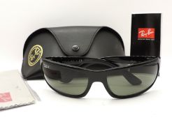 Ray-Ban Black Polarized Sunglasses 4075 601/58 3P