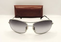 Ray-Ban Aviator Silver Frame Unisex Sunglasses