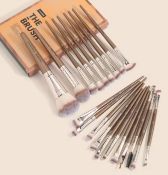 Flawless Results Every Time – 20Pcs Professional Makeup Brush Set With Box