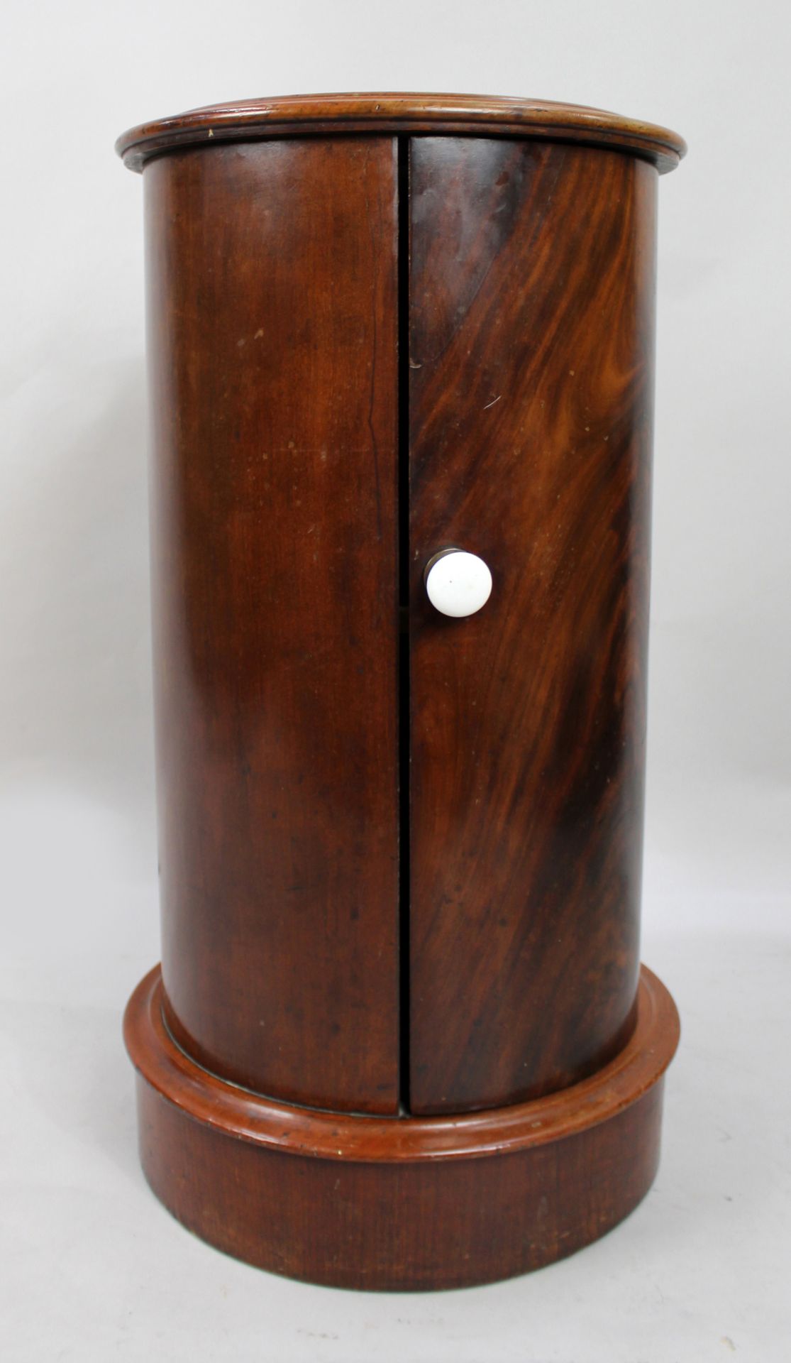Pair of Victorian Marble Topped Cylindrical Mahogany Pot Cupboards - Image 12 of 13