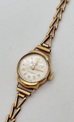 Pre Owned Vintage 9ct Gold Case and Strap Wristwatch