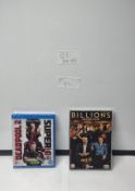 Lot of 2 BlueRay BluRay DVDS. Est £20 - Q2-BOX 85