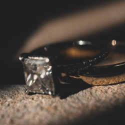 Jewellery, Watches, Antiques & Collectables, Designer Scarves & Ray-Ban Sunglasses | No Reserve - Free UK Shipping