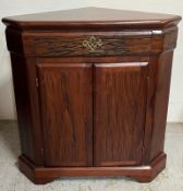 Hardwood corner unit (H88cm W84cm D54cm)