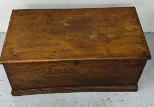 A quality Elm chest H 40cm x D 46cm x 88cm