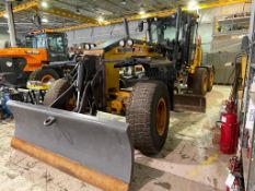 2013 DEERE 770G MOTOR GRADER, 4 WD, 14 FT MOLDBOARD, CRAIG HYDRAULIC SIDE PLOW, 9 FT FRONT BLADE,...